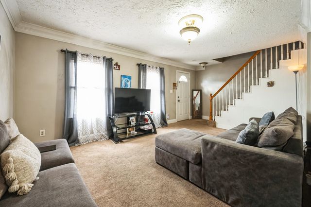 6 Holman Street, Nashua, NH 03064