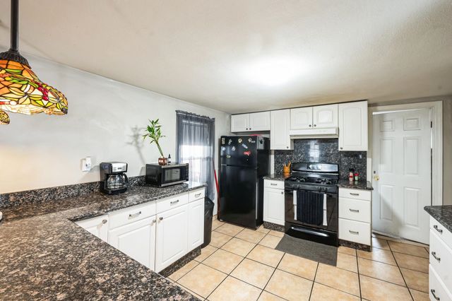6 Holman Street, Nashua, NH 03064