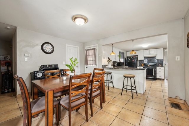 6 Holman Street, Nashua, NH 03064