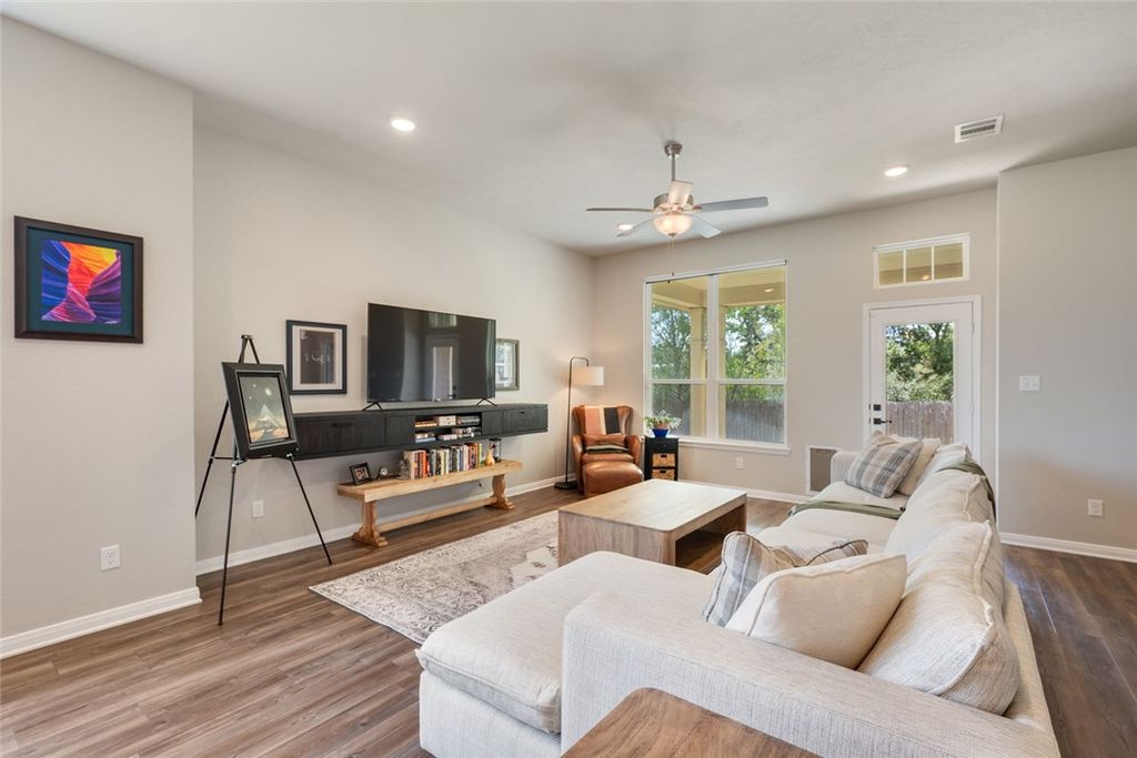 1426 Kingsgate Drive, Bryan, TX 77807 — photo 5