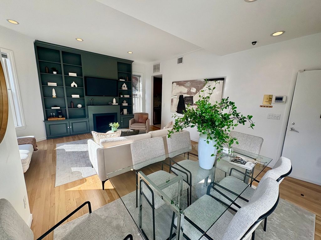 363 Marlborough Street 5, Boston, MA 02115