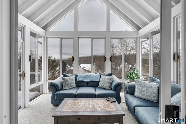 2 Tavistock 2, Cromwell, CT 06416