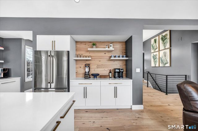 2 Tavistock 2, Cromwell, CT 06416