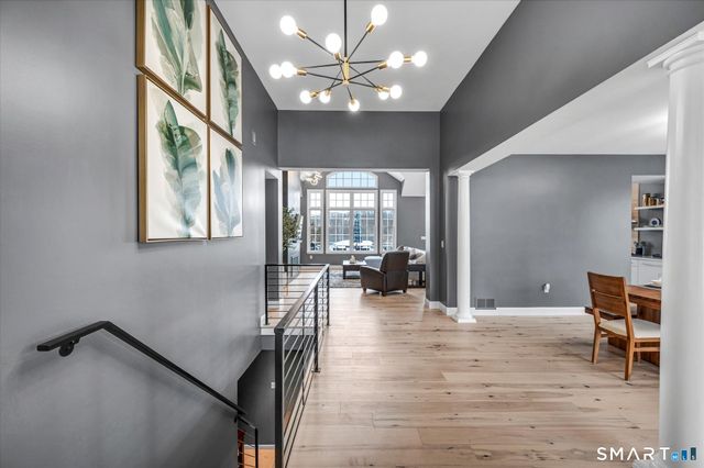 2 Tavistock 2, Cromwell, CT 06416