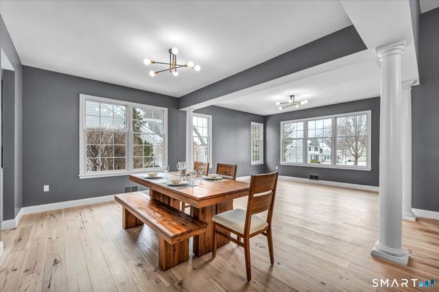 2 Tavistock 2, Cromwell, CT 06416