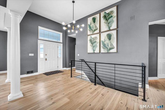 2 Tavistock 2, Cromwell, CT 06416