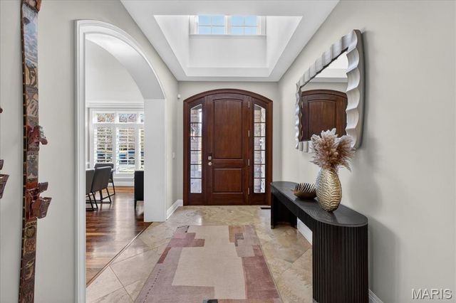 27 Bonhomme Grove Court, Chesterfield, MO 63017