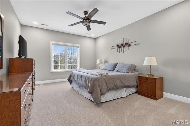 27 Bonhomme Grove Court, Chesterfield, MO 63017