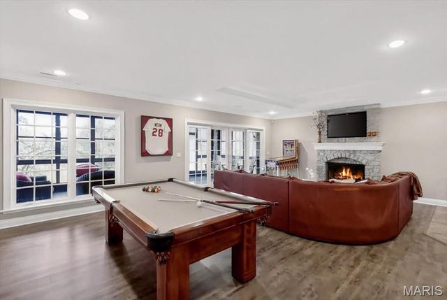 27 Bonhomme Grove Court, Chesterfield, MO 63017