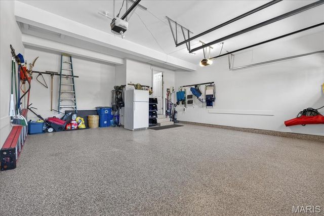 27 Bonhomme Grove Court, Chesterfield, MO 63017