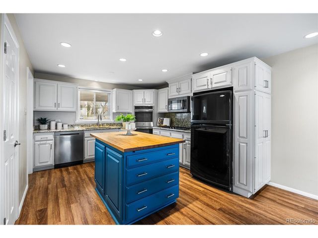 1975 S Kearney Way, Denver, CO 80224