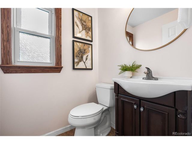 1975 S Kearney Way, Denver, CO 80224