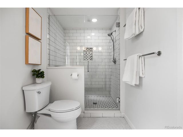 1975 S Kearney Way, Denver, CO 80224