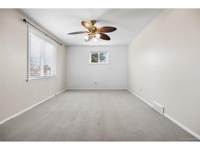 1975 S Kearney Way, Denver, CO 80224