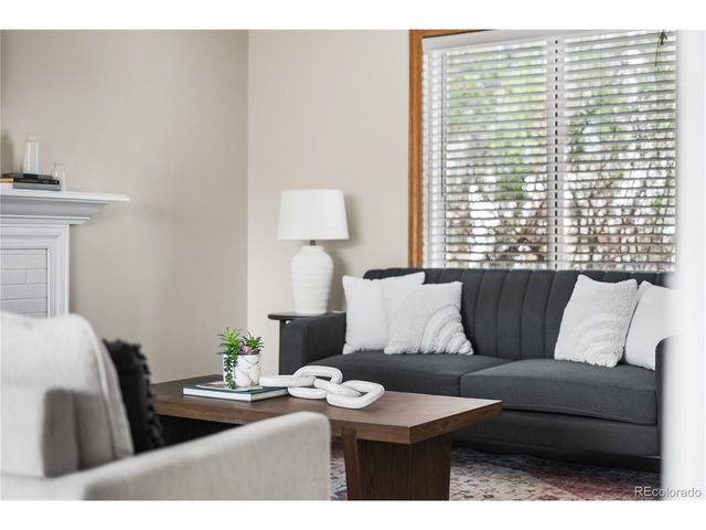 1975 S Kearney Way, Denver, CO 80224