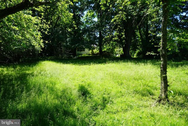 240 EDISON FURLONG RD, Doylestown, PA 18901