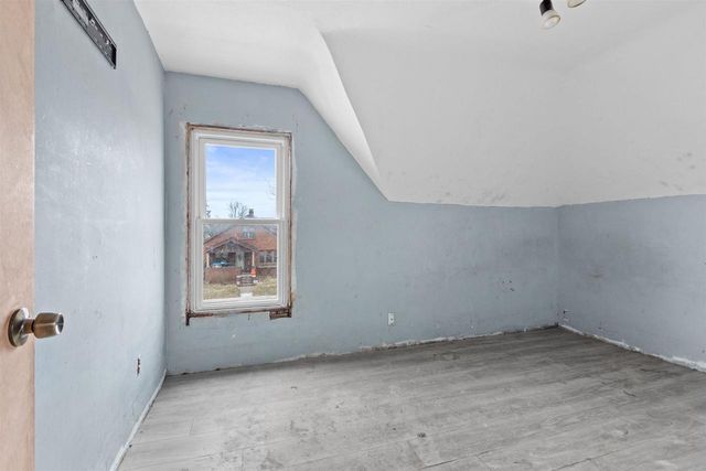 1311 OAK STREET, Wisconsin Rapids, WI 54494