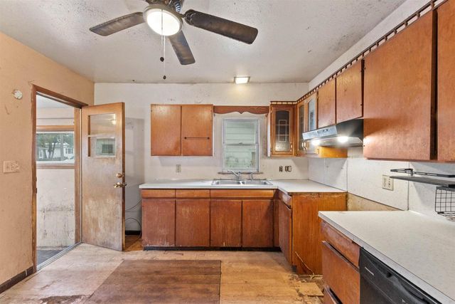 1311 OAK STREET, Wisconsin Rapids, WI 54494