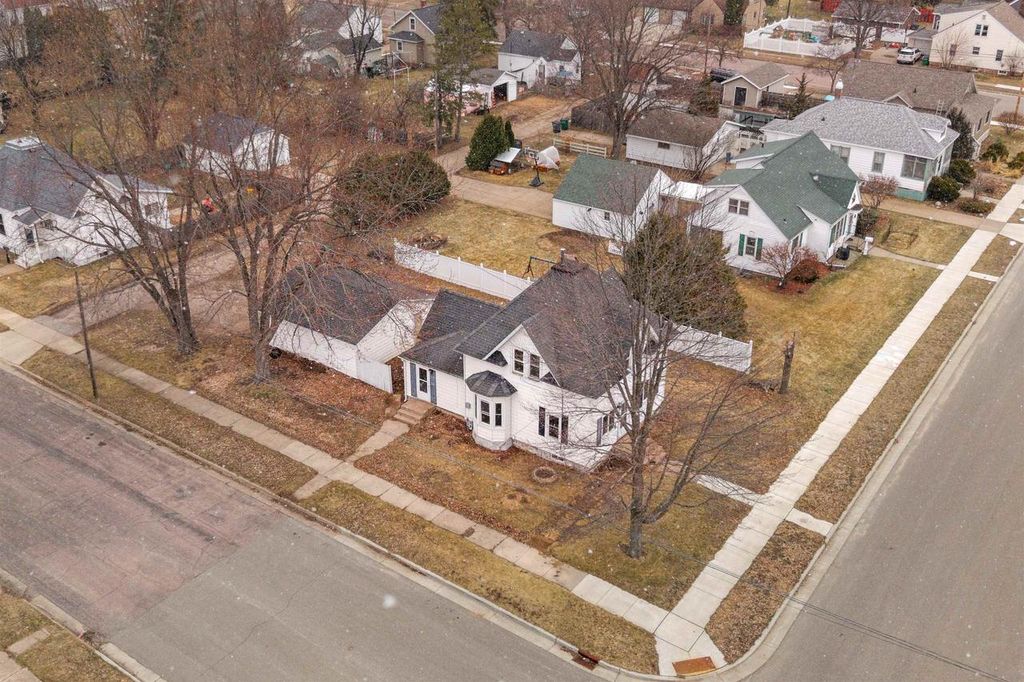 1311 OAK STREET, Wisconsin Rapids, WI 54494