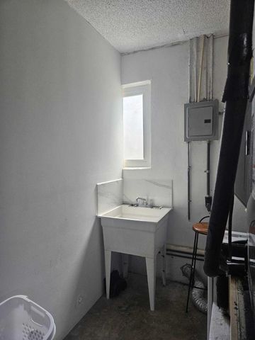 9761 NW 24th Place, Sunrise, FL 33322