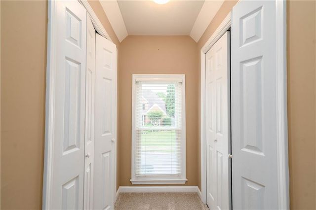 1233 Parkview Lane NW, Kennesaw, GA 30152