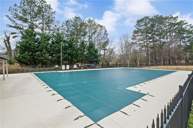 1233 Parkview Lane NW, Kennesaw, GA 30152