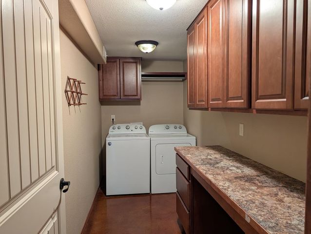 1307 N Hamilton Dr Unit F, Derby, KS 67037