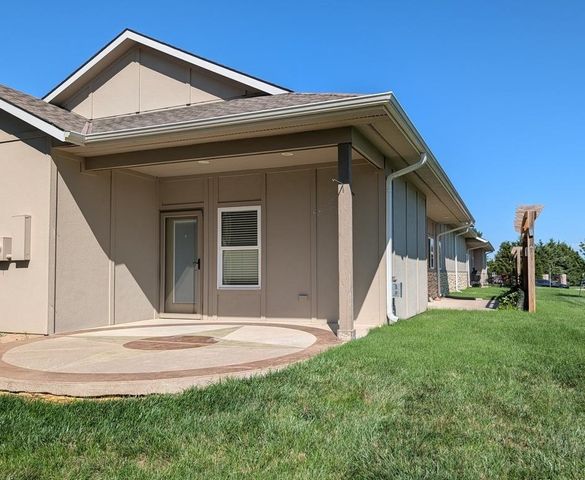 1307 N Hamilton Dr Unit F, Derby, KS 67037