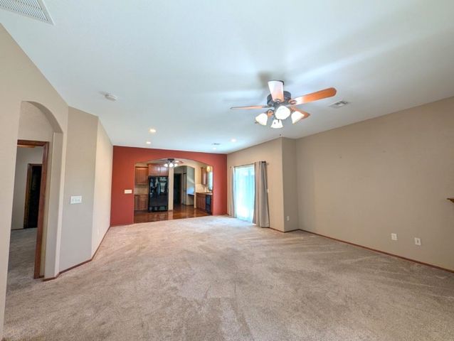1307 N Hamilton Dr Unit F, Derby, KS 67037