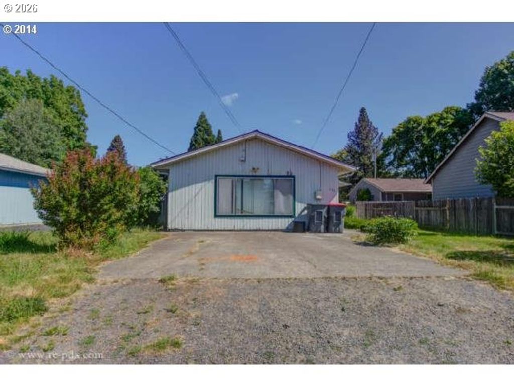 Image 1 of property listing at 725 Sw TAFT St, Mc Minnville, OR 97128