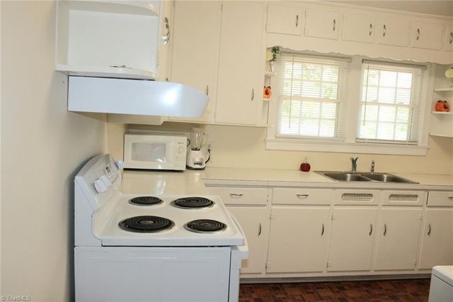 1552 Shady Drive, Asheboro, NC 27203