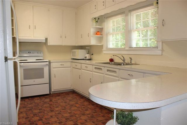 1552 Shady Drive, Asheboro, NC 27203
