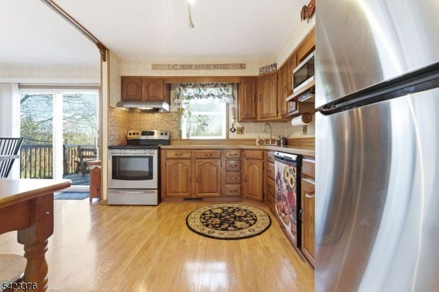 403 Red School Ln, Lopatcong Twp., NJ 08865