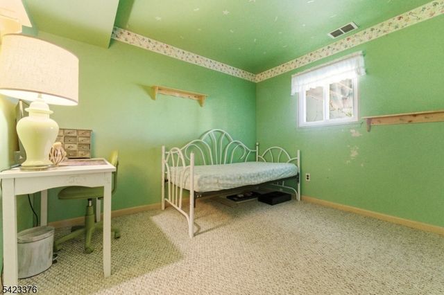 403 Red School Ln, Lopatcong Twp., NJ 08865