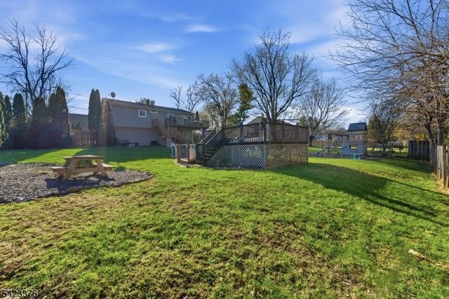403 Red School Ln, Lopatcong Twp., NJ 08865