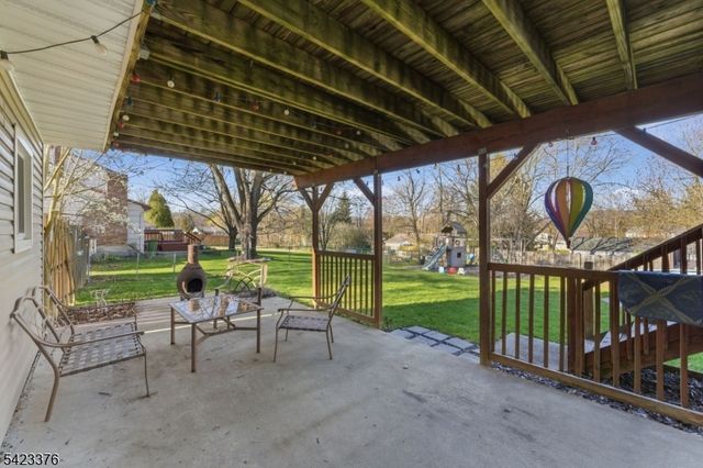 403 Red School Ln, Lopatcong Twp., NJ 08865