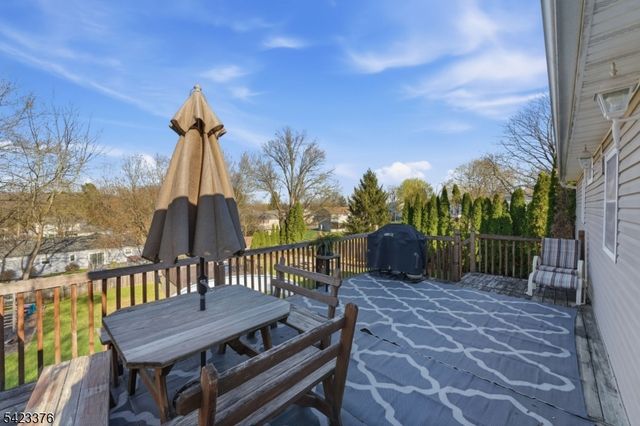 403 Red School Ln, Lopatcong Twp., NJ 08865