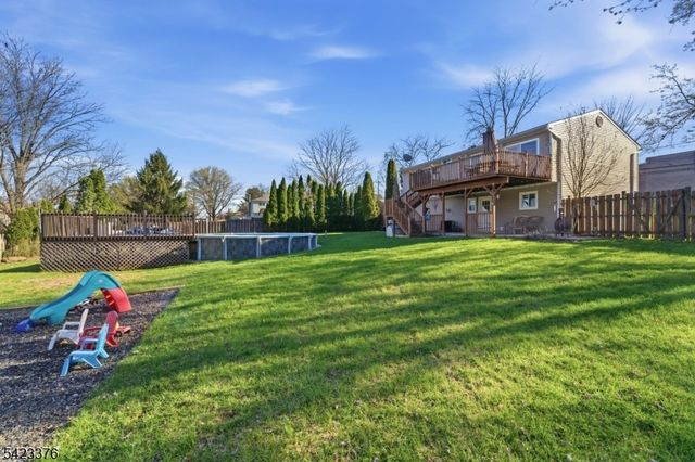 403 Red School Ln, Lopatcong Twp., NJ 08865