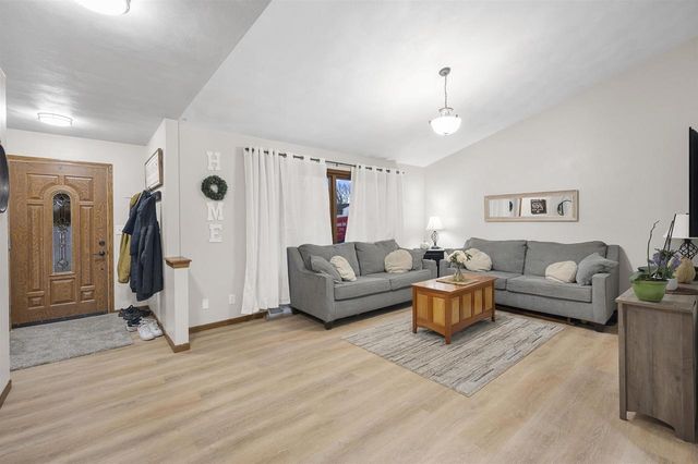 2107 Meadowlark Drive, Janesville, WI 53546