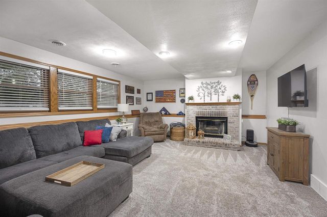 2107 Meadowlark Drive, Janesville, WI 53546