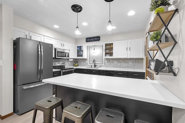 2107 Meadowlark Drive, Janesville, WI 53546