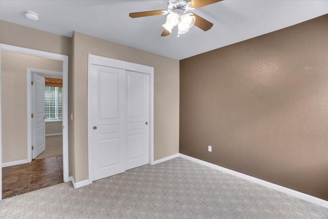 88 Westbrook Dr, Lodi, CA 95242