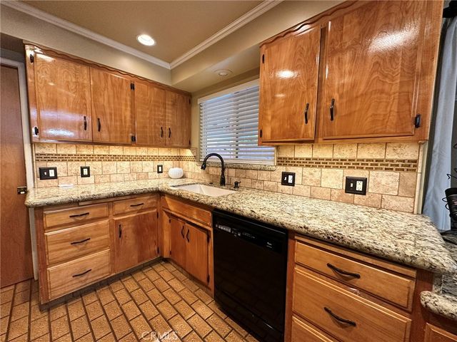 3623 Redlands, Bakersfield, CA 93306