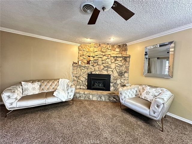 3623 Redlands, Bakersfield, CA 93306