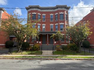 52 Atwood Street APT 3B, Hartford, CT 06105