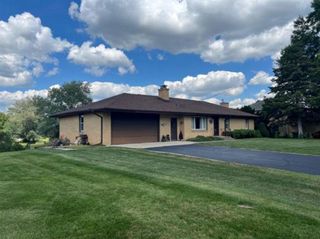 11224 Ventura Boulevard, Machesney Park, IL 61115