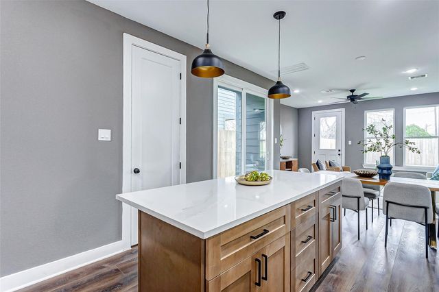 8027 Betty Boop Street, Houston, TX 77028