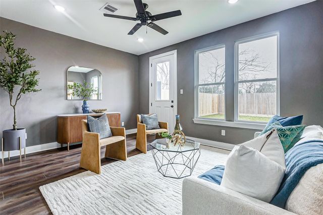 8027 Betty Boop Street, Houston, TX 77028