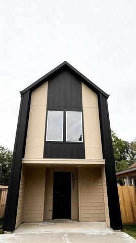 8027 Betty Boop Street, Houston, TX 77028