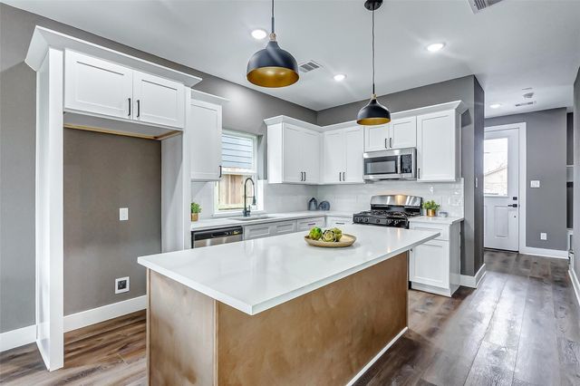 8027 Betty Boop Street, Houston, TX 77028